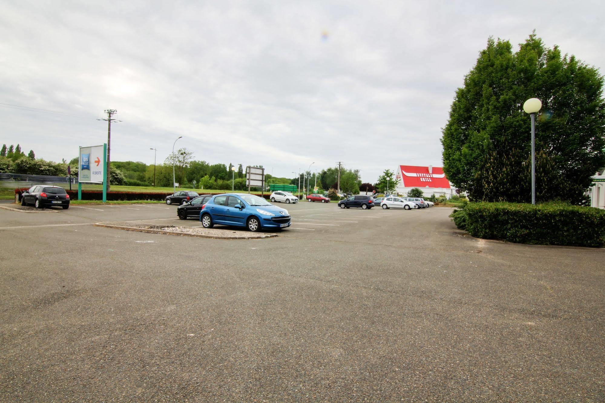 Ibis Budget Châteaudun Exteriér fotografie