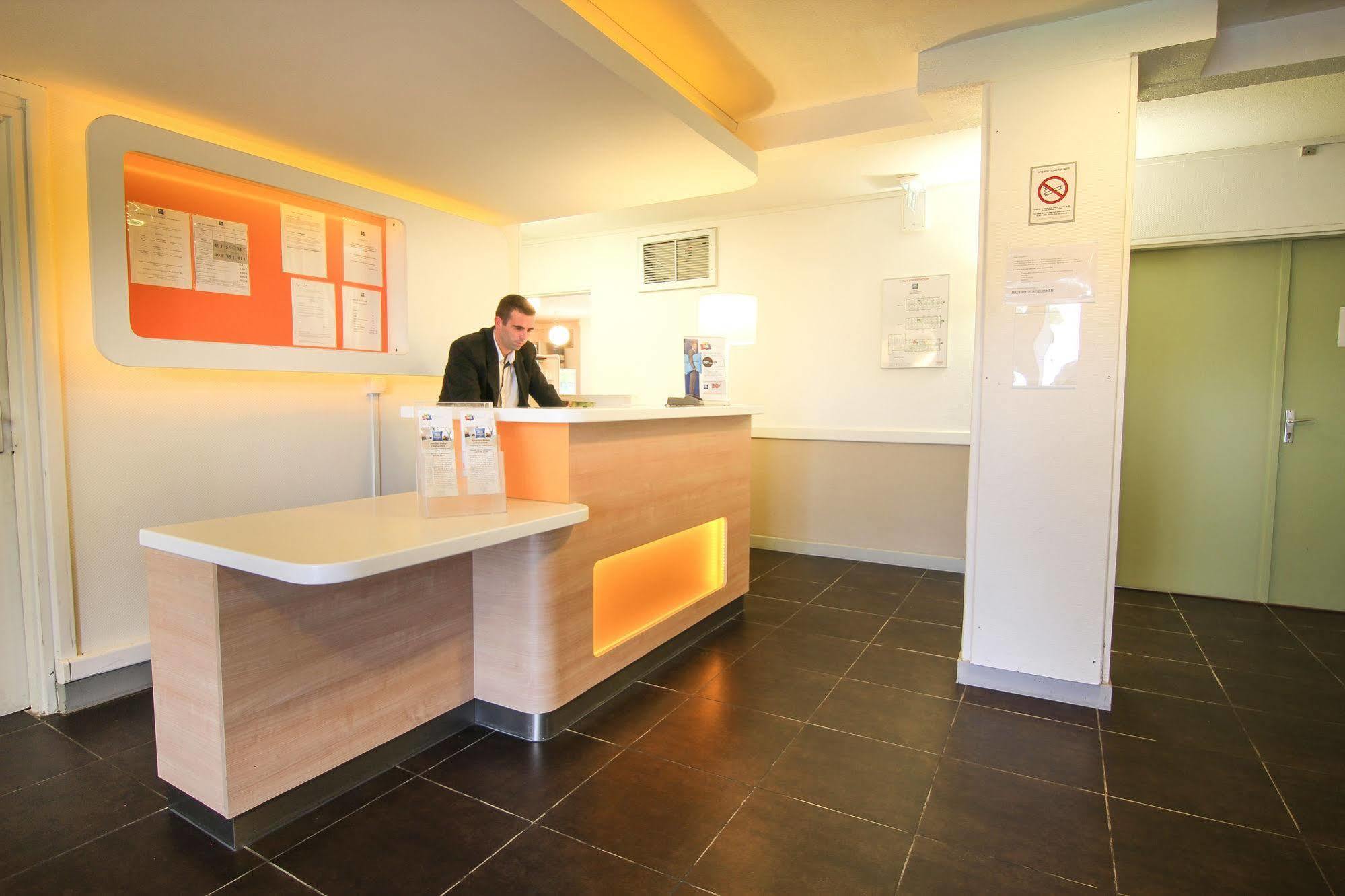 Ibis Budget Châteaudun Exteriér fotografie